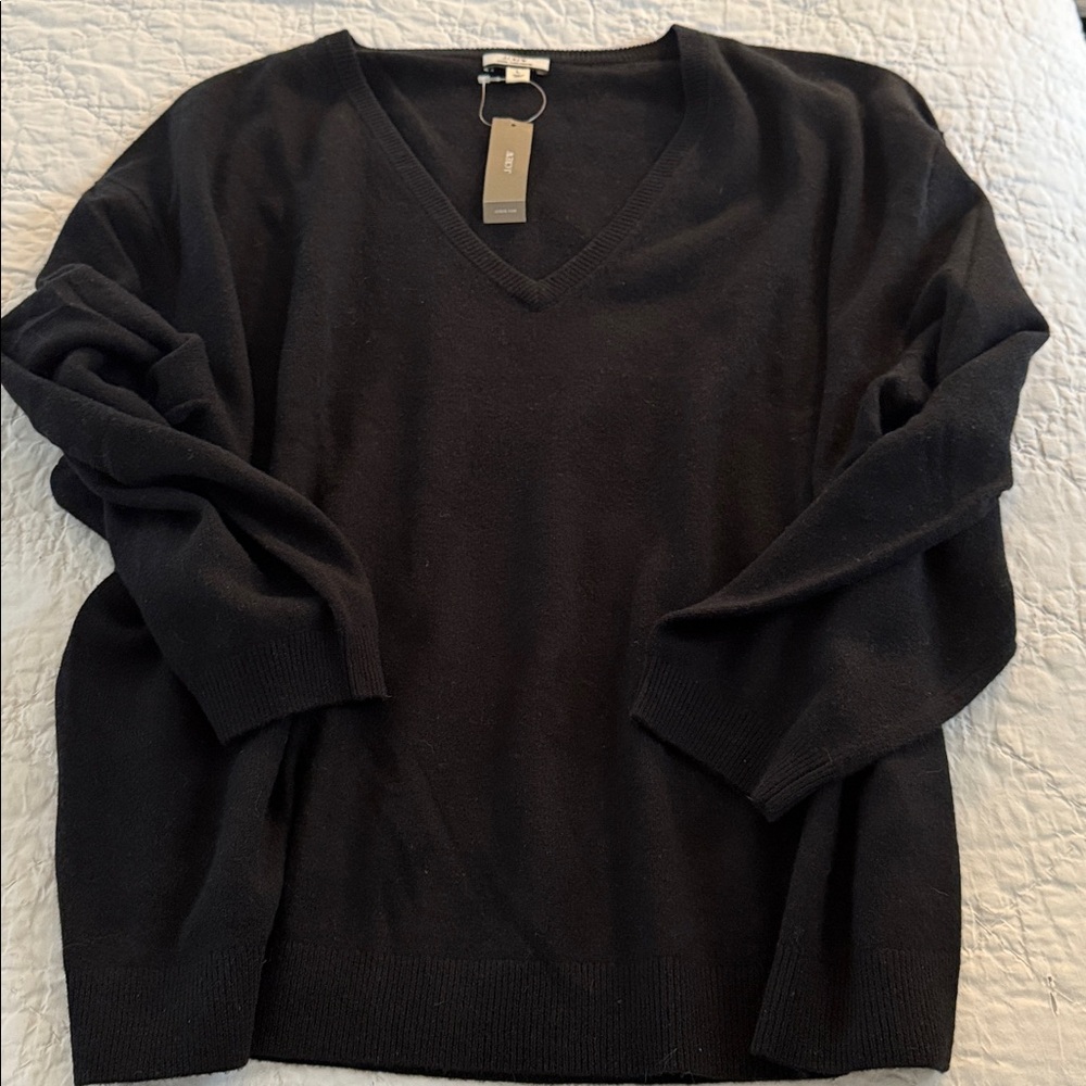 NWT J. Crew Cashmere Relaxed V-Neck Sweater - Picture 6 of 6